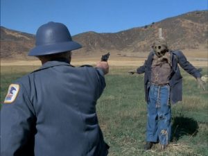 Dark night of the scarecrow picture-7